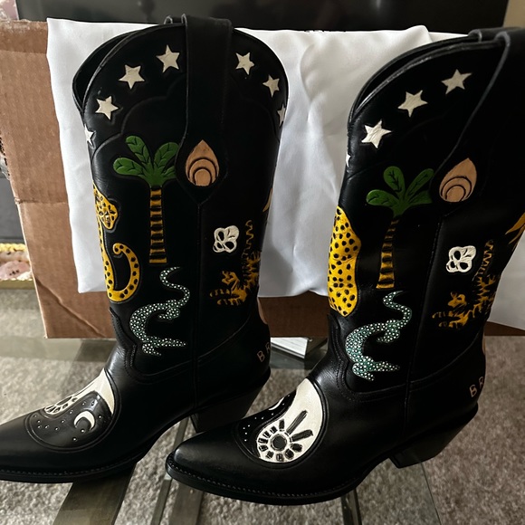 Brother Vellies Shoes - BRAND NEW, unworn pair of Brother Vellies Yin Yang doodle boots.